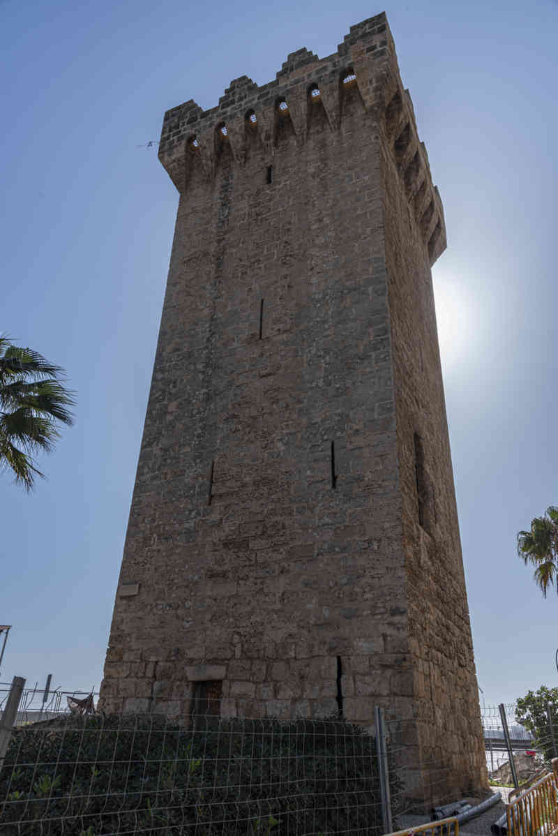 Mallorca - Palma 115 - Torre de Paraires.jpg